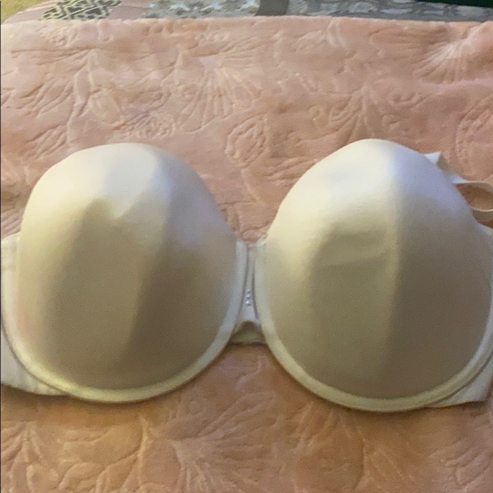 White Vs Bra detachable straps or multi wear